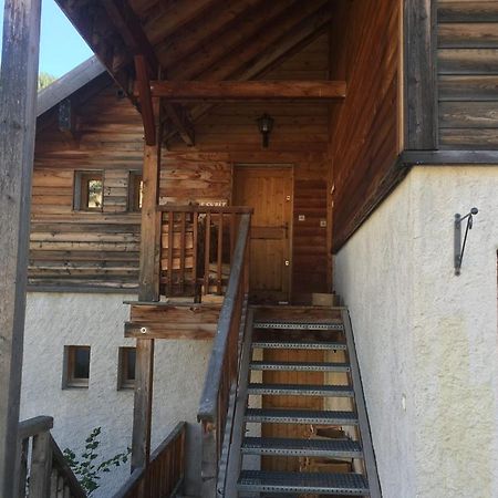 Le Cubet Hameau Des Chazals Nevache Hautes Alpes Exteriör bild