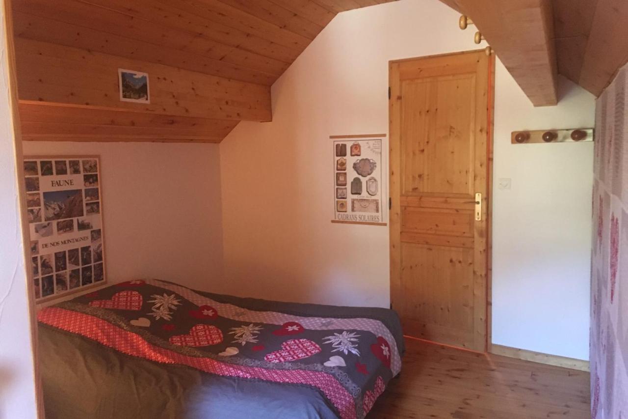 Le Cubet Hameau Des Chazals Nevache Hautes Alpes Exteriör bild